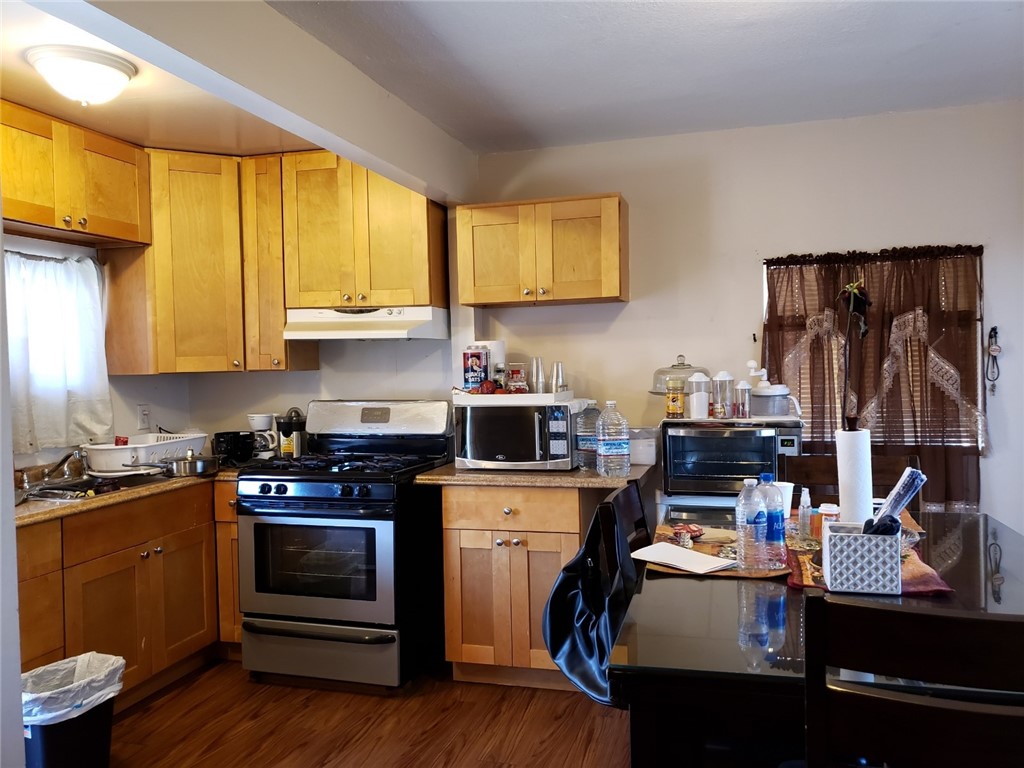 Kitchen front house