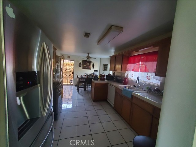 4137 Cudahy Street, Huntington Park, CA, 90255 4137 Cudahy Street, Huntington Park, CA, 90255