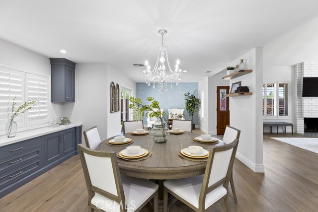 836 Via Alameda, San Dimas CA: https://media.crmls.org/medias/8c7d469e-113a-40f7-97dd-82dade785602.jpg