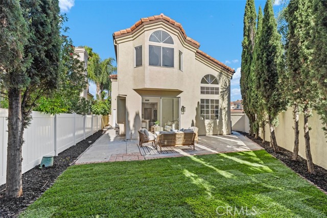 32 Comiso, Irvine CA: https://media.crmls.org/medias/8c7dc1a3-cc6f-4ce7-bce9-4775421649b7.jpg