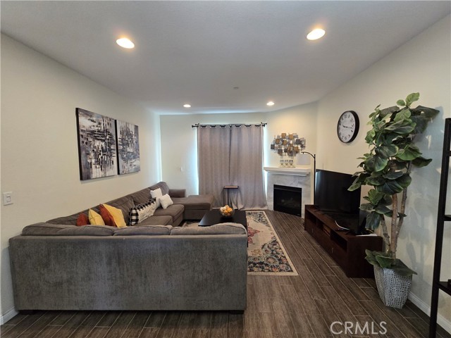 Image 8 of 31 For 4612 Alekona Court