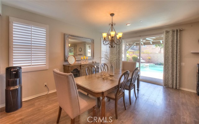 Image 22 of 67 For 14861 Henry Street