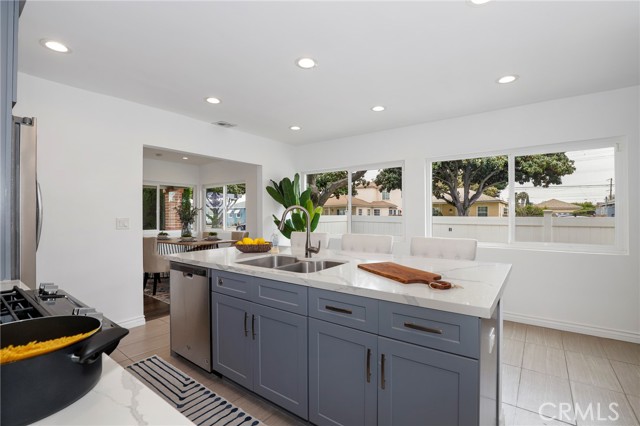 6164 Lorelei Avenue, Lakewood CA: https://media.crmls.org/medias/8c7ef67d-14a7-4e4b-988a-9d7fff7c917d.jpg