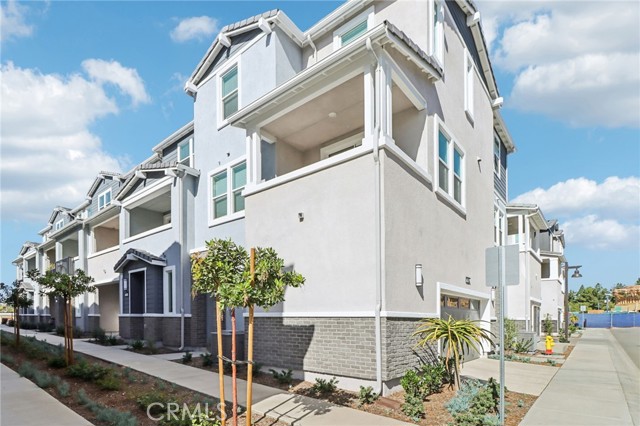 Detail Gallery Image 3 of 37 For 2007 Saltbush Dr, San Marcos,  CA 92069 - 3 Beds | 3 Baths