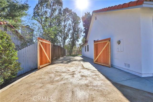 Detail Gallery Image 40 of 57 For 9467 Palm Canyon Dr, Corona,  CA 92883 - 4 Beds | 2 Baths