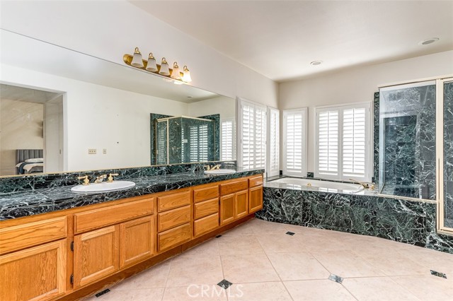 Detail Gallery Image 19 of 32 For 36571 Vista Del Lago St, Palmdale,  CA 93551 - 5 Beds | 4 Baths