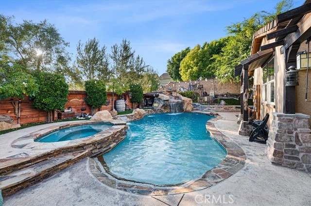 22517 Skipping Stone Drive, Saugus CA: https://media.crmls.org/medias/8c7ff71f-b3dd-45b5-9c88-468093dbd46e.jpg