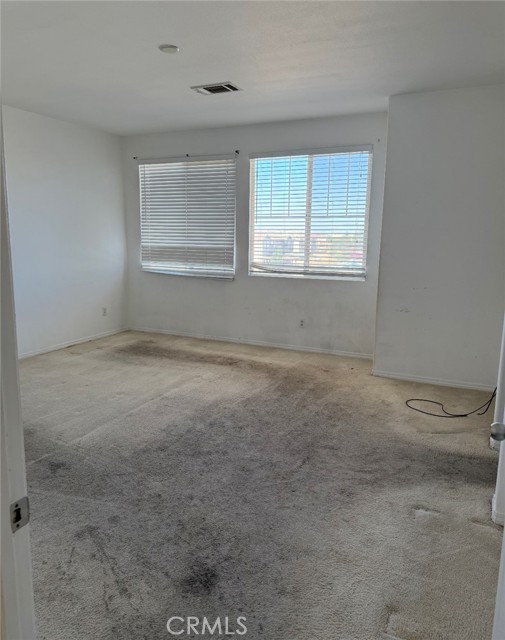 39426 Oxford Road, Palmdale CA: https://media.crmls.org/medias/8c802975-9ff0-49f0-8a7b-2f115c527a33.jpg