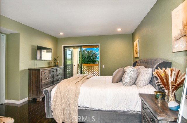 Detail Gallery Image 30 of 45 For 16551 Grunion Lane #204,  Huntington Beach,  CA 92649 - 2 Beds | 2 Baths