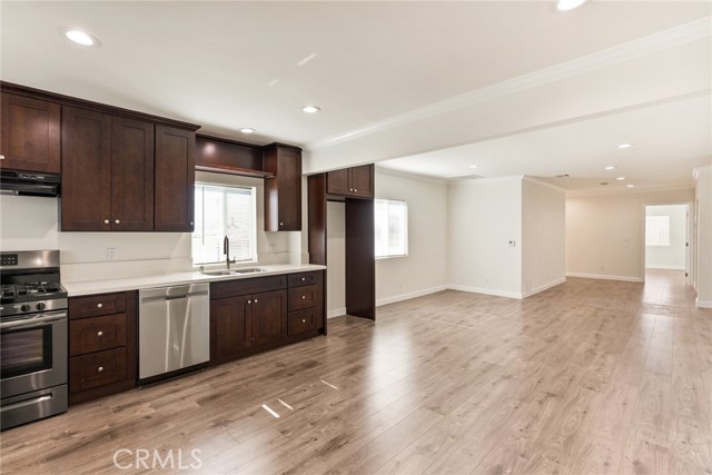 Detail Gallery Image 7 of 34 For 136 N Rampart Bld #3,  Los Angeles,  CA 90026 - 3 Beds | 2 Baths