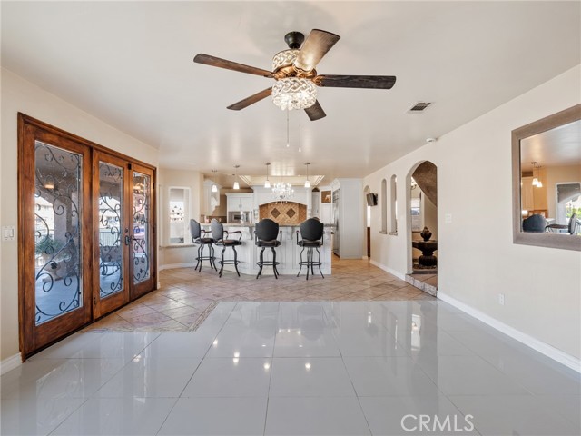 18160 Harbor Drive, Victorville CA: https://media.crmls.org/medias/8c826bb0-8acd-4e1e-8724-5c09130b5729.jpg