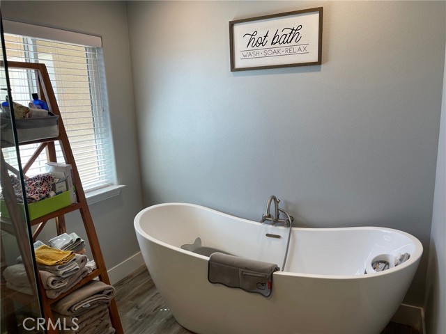 Detail Gallery Image 19 of 54 For 6772 Blue Rose Ln, Oak Hills,  CA 92344 - 4 Beds | 2 Baths