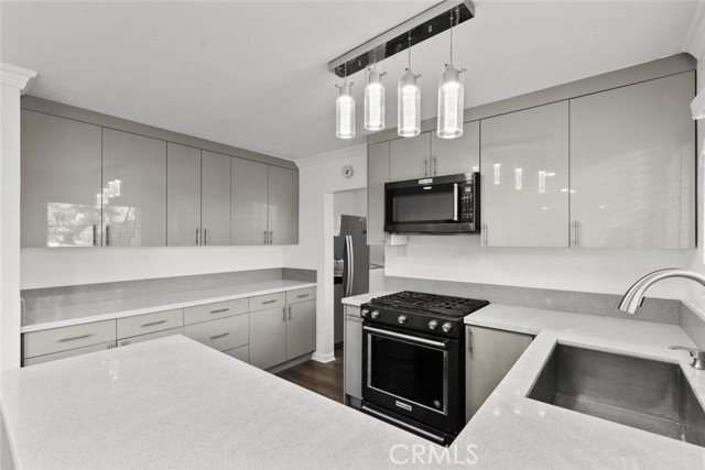 Detail Gallery Image 11 of 29 For 408 Spencer Street a,  Glendale,  CA 91202 - 3 Beds | 2 Baths