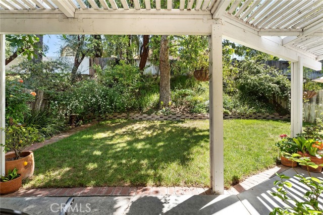 Detail Gallery Image 25 of 56 For 19852 Pandy Ct, Canyon Country,  CA 91351 - 3 Beds | 2/1 Baths