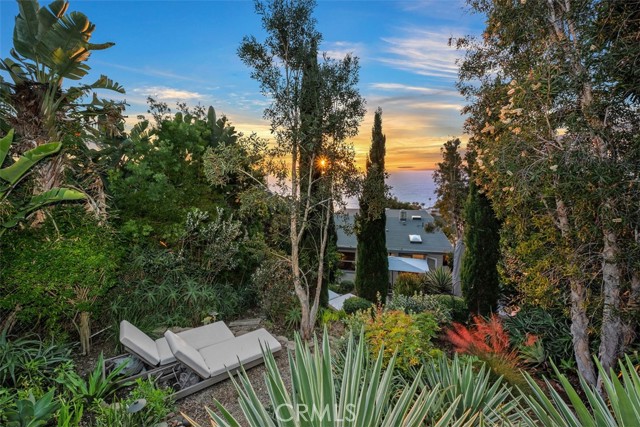 Detail Gallery Image 32 of 46 For 31962 Sunset, Laguna Beach,  CA 92651 - 3 Beds | 1/1 Baths