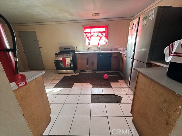 Detail Gallery Image 26 of 35 For 6540 Enos, Bakersfield,  CA 93314 - 5 Beds | 2 Baths