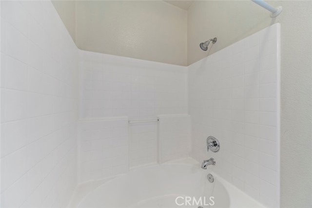 7725 Hess Place, Rancho Cucamonga CA: https://media.crmls.org/medias/8c8851b8-29c9-434c-bd66-aa0f5e1ae2ec.jpg