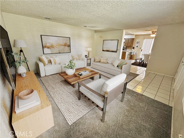 260 E Oasis Street, Blythe CA: https://media.crmls.org/medias/8c885825-c546-43c5-a5fd-ce715b768d71.jpg