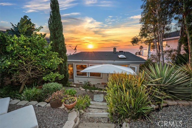 Detail Gallery Image 33 of 49 For 31962 Sunset, Laguna Beach,  CA 92651 - 3 Beds | 1/1 Baths