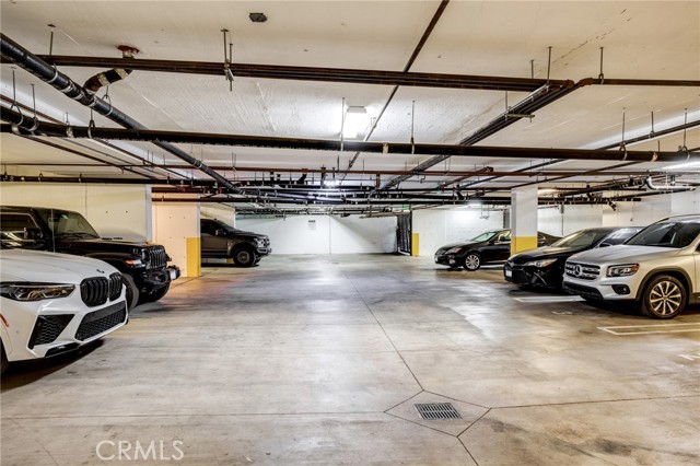 345 W Loraine Street, Glendale CA: https://media.crmls.org/medias/8c893b01-c74e-4512-9335-3ce0eb4fb349.jpg