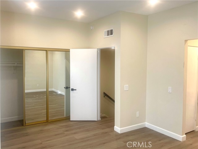 Detail Gallery Image 15 of 24 For 22271 Erwin St, Woodland Hills,  CA 91367 - 3 Beds | 2/1 Baths