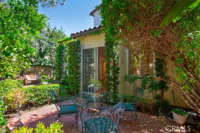 Detail Gallery Image 29 of 42 For 23301 Montecito Pl, Valencia,  CA 91354 - 2 Beds | 2/1 Baths
