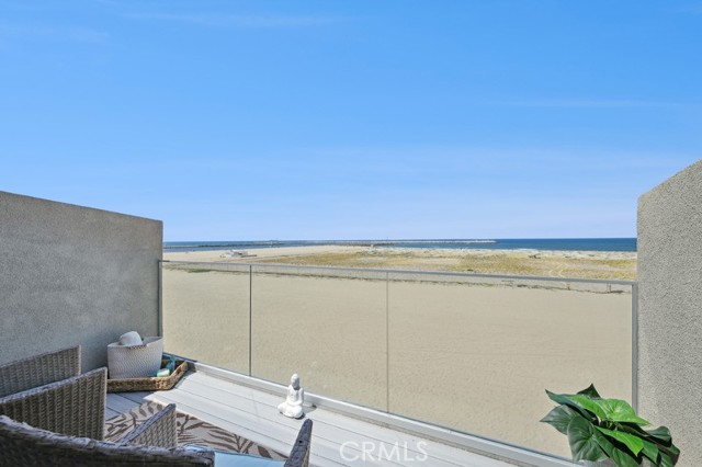 Detail Gallery Image 1 of 20 For 6 Voyage St #204,  Marina Del Rey,  CA 90292 - 2 Beds | 2 Baths