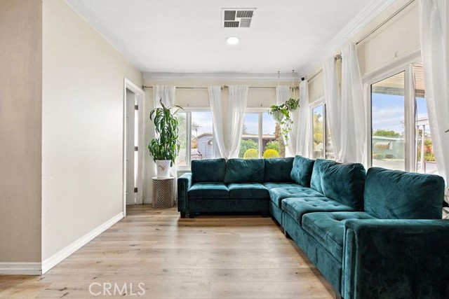 8200 BOLSA AVE, Midway City CA: https://media.crmls.org/medias/8c8a578b-d9b7-49f1-b92c-c1d849bab34b.jpg