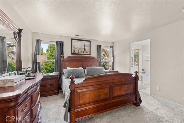 11868 Bunker Hill Drive, Rancho Cucamonga CA: https://media.crmls.org/medias/8c8ad774-2ce5-4b16-8779-078e5bac2b70.jpg