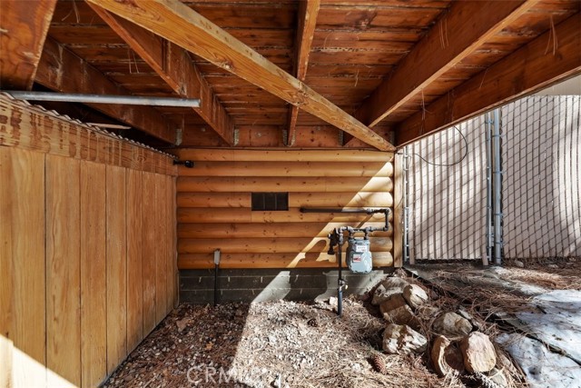 Detail Gallery Image 40 of 44 For 879 Spruce, Sugarloaf,  CA 92386 - 3 Beds | 2/1 Baths