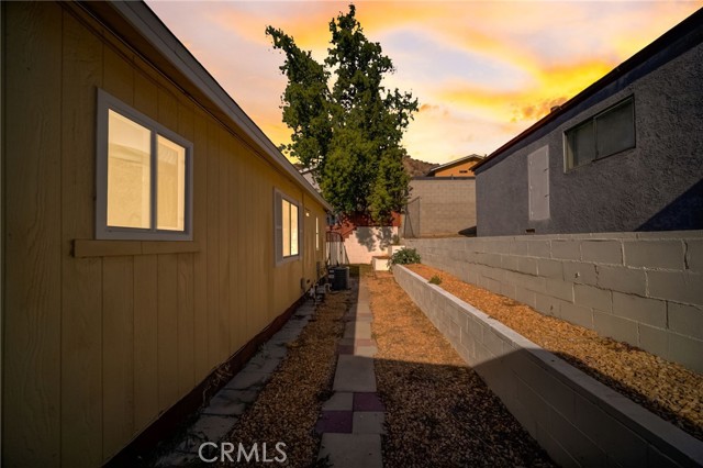 Detail Gallery Image 36 of 36 For 29667 Cromwell Ave, Val Verde,  CA 91384 - 2 Beds | 2 Baths