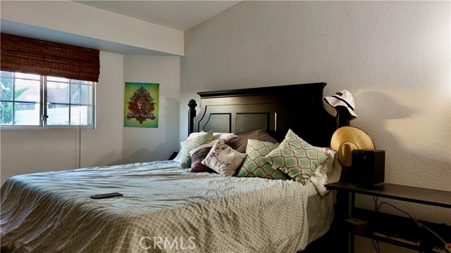 Detail Gallery Image 9 of 18 For 1364 N Park Ave, Rialto,  CA 92376 - 2 Beds | 1 Baths