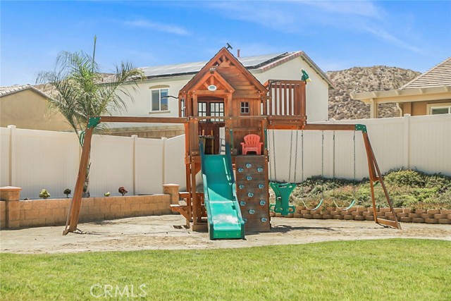 32159 Pony Tracks Court, Winchester CA: https://media.crmls.org/medias/8c8be24b-a0b6-4964-b978-64a589cdc9e4.jpg