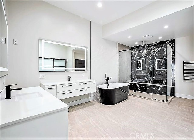 Detail Gallery Image 13 of 18 For 10452 Le Conte, Los Angeles,  CA 90024 - 3 Beds | 5 Baths