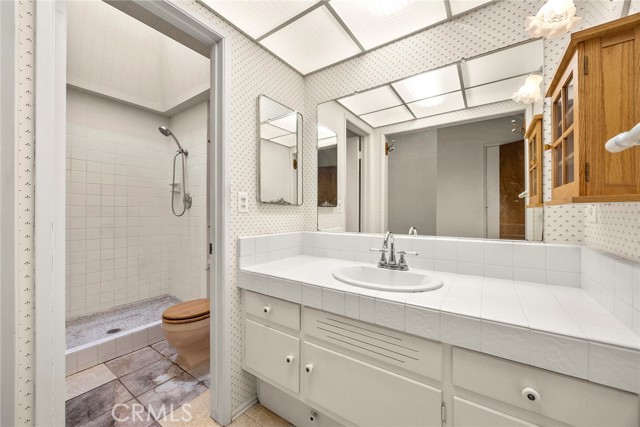 Detail Gallery Image 11 of 19 For 3948 E Lynnwood Ave, Orange,  CA 92869 - 4 Beds | 2 Baths