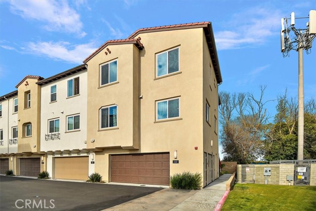 2750 182nd Street, Torrance CA: https://media.crmls.org/medias/8c8c71fc-4d8a-4115-9ce9-0b6391b32540.jpg