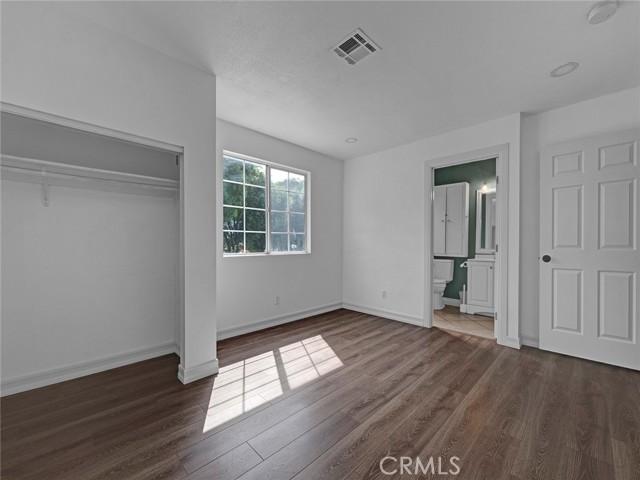 Detail Gallery Image 13 of 20 For 14202 Lanark St, Panorama City,  CA 91402 - 5 Beds | 3/1 Baths
