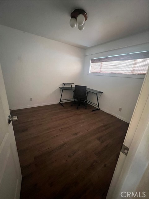 9810 Sharon Avenue, Riverside CA: https://media.crmls.org/medias/8c8d5014-c7d4-4c89-8518-02bcb47d4eb1.jpg