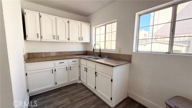 Detail Gallery Image 10 of 32 For 1209 Spence, Los Angeles,  CA 90023 - 2 Beds | 1 Baths