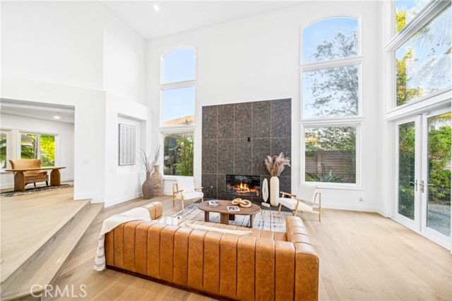 6692 Alamitos Circle, Huntington Beach CA: https://media.crmls.org/medias/8c8f1ba0-59d9-442c-9903-8066c1bd258f.jpg