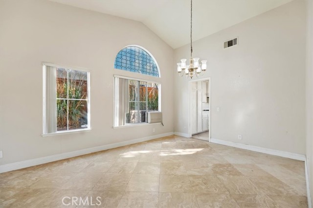 Detail Gallery Image 17 of 54 For 10049 Cartagena, Moreno Valley,  CA 92557 - 4 Beds | 2 Baths