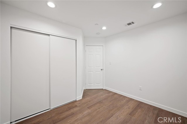 Detail Gallery Image 8 of 17 For 7443 Balcom Ave, Reseda,  CA 91335 - 3 Beds | 2 Baths