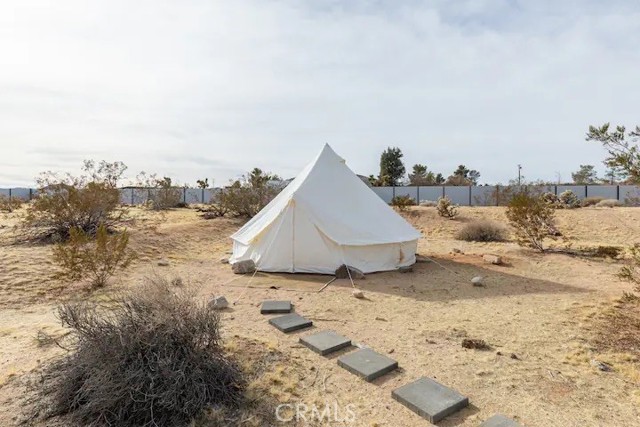 4044 Polaris Avenue, Joshua Tree CA: https://media.crmls.org/medias/8c8fd479-d99d-4c30-b50d-a62dcbe20603.jpg