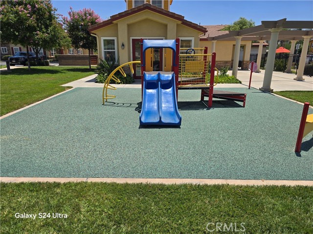 1510 Orange Avenue, Redlands CA: https://media.crmls.org/medias/8c90cfc5-abc1-474e-a655-cf9d240f1a07.jpg