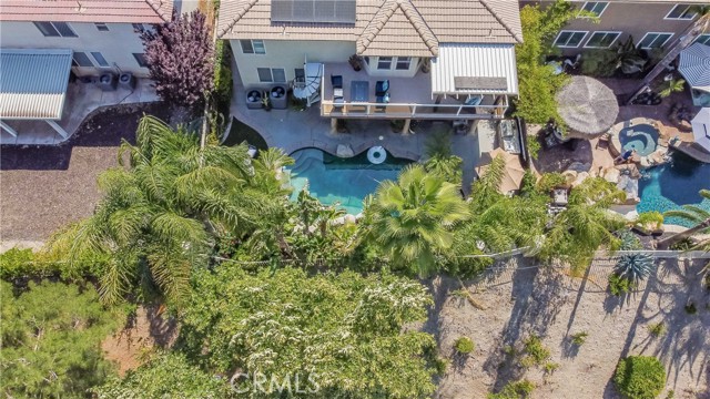 17 Ponte Brava, Lake Elsinore CA: https://media.crmls.org/medias/8c90e926-379a-4e74-8475-f3faad94537a.jpg