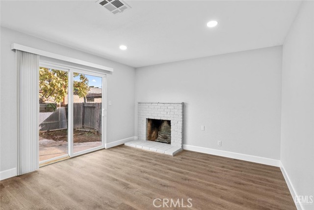 Detail Gallery Image 7 of 28 For 3013 Arnold St, Bakersfield,  CA 93305 - 3 Beds | 2 Baths