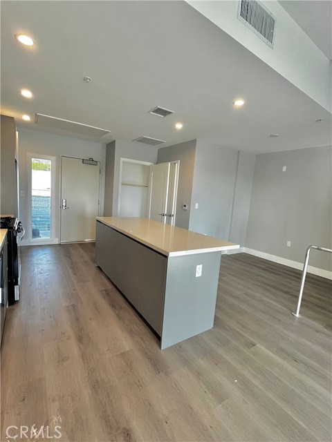 1223 N Hayworth Avenue # 7, West Hollywood, California 90046, 2 Bedrooms Bedrooms, ,2 BathroomsBathrooms,Residential Lease,For Rent,1223 N Hayworth Avenue # 7,CRSR24235963