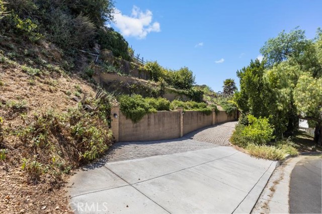 3261 Crownview Drive, Rancho Palos Verdes CA: https://media.crmls.org/medias/8c928489-d3e4-4ad0-a7e0-504e4bbb78d1.jpg