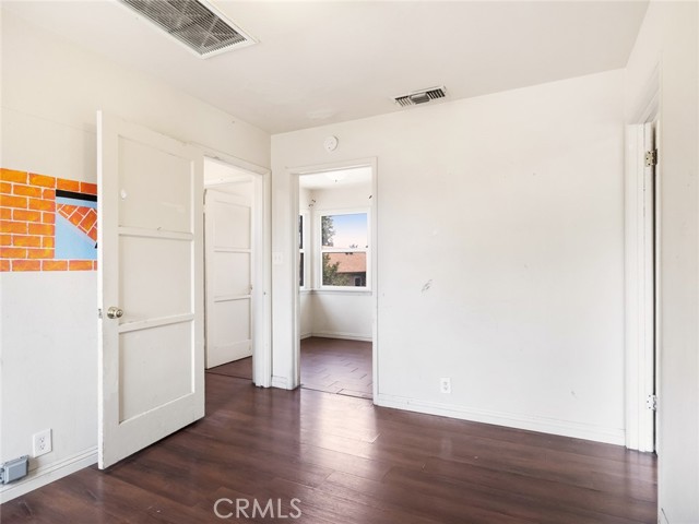 Detail Gallery Image 11 of 69 For 779 E Columbia Ave, Pomona,  CA 91767 - – Beds | – Baths