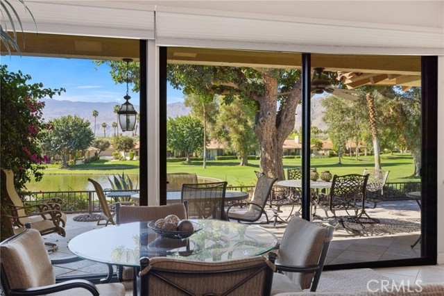Detail Gallery Image 13 of 52 For 353 Villena Way, Palm Desert,  CA 92260 - 3 Beds | 2/1 Baths